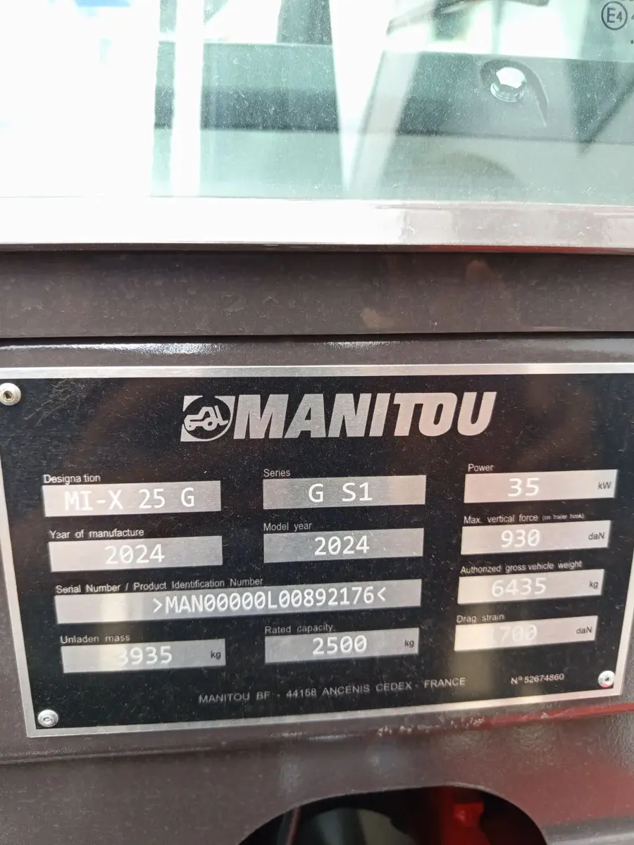 Gasni viljuškar Manitou • MX-25-G, godište 2024 • 5