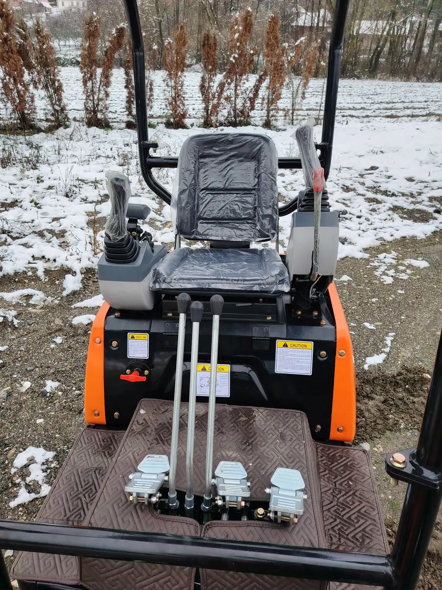 Mini bager Ostalo • SL12, godište 2026 • 1