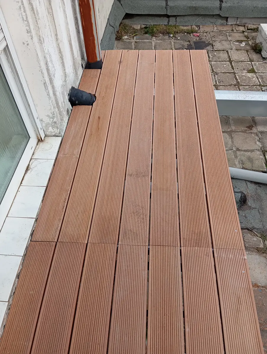 None Izrada deking povrsina • 1