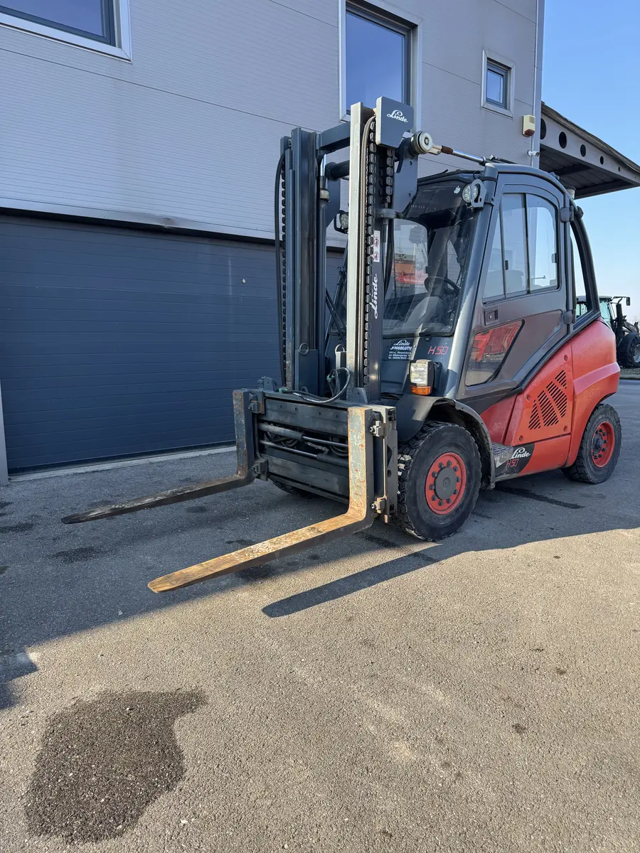 Gasni viljuškar Linde • Linde H50T, godište 2008 • 2