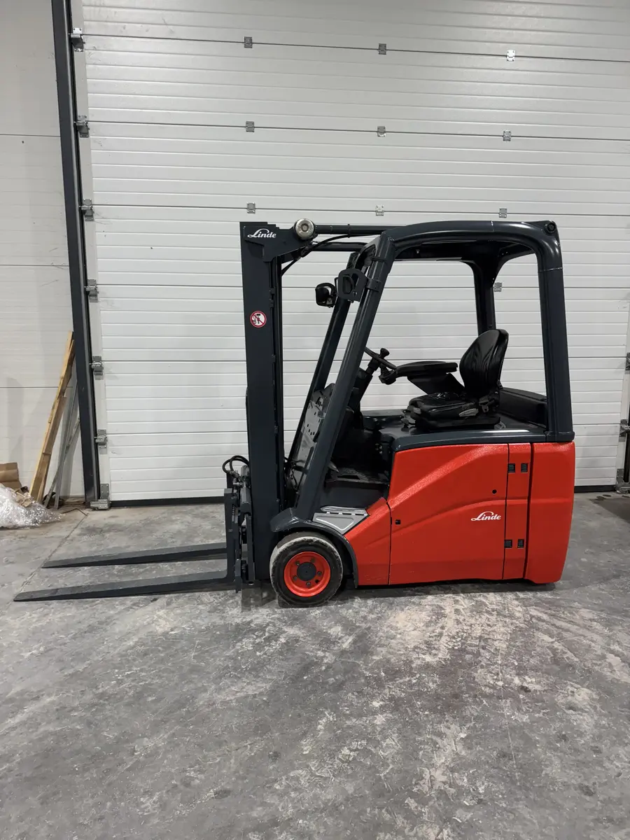Električni viljuškar Linde • Linde E16H, godište 2009 • 1