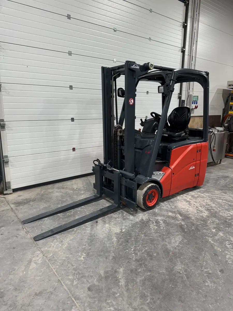 Električni viljuškar Linde • Linde E16H, godište 2009 • 2