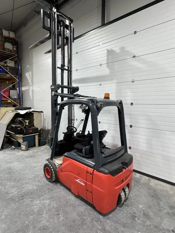 Električni viljuškar Linde • Linde E18L-01, godište 2011 • 3