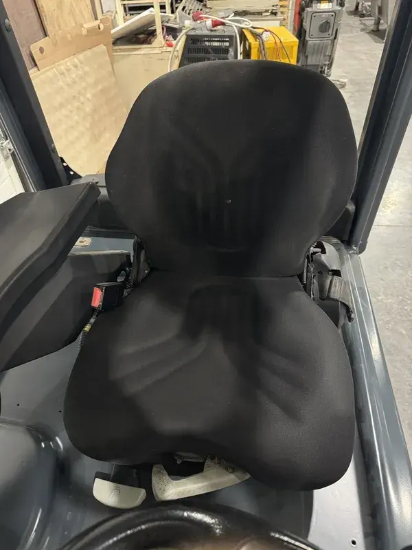 Električni viljuškar Linde • Linde E18L-01, godište 2011 • 6