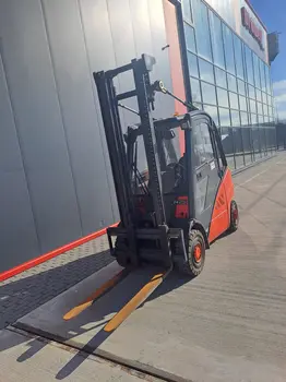 Gasni viljuškar Linde • H25T-01, godište 2010 • slika 4