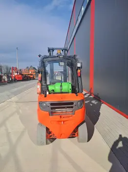 Gasni viljuškar Linde • H30T, godište 2008 • slika 3