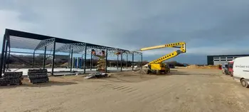 Industrijske i proizvodne usluge • None