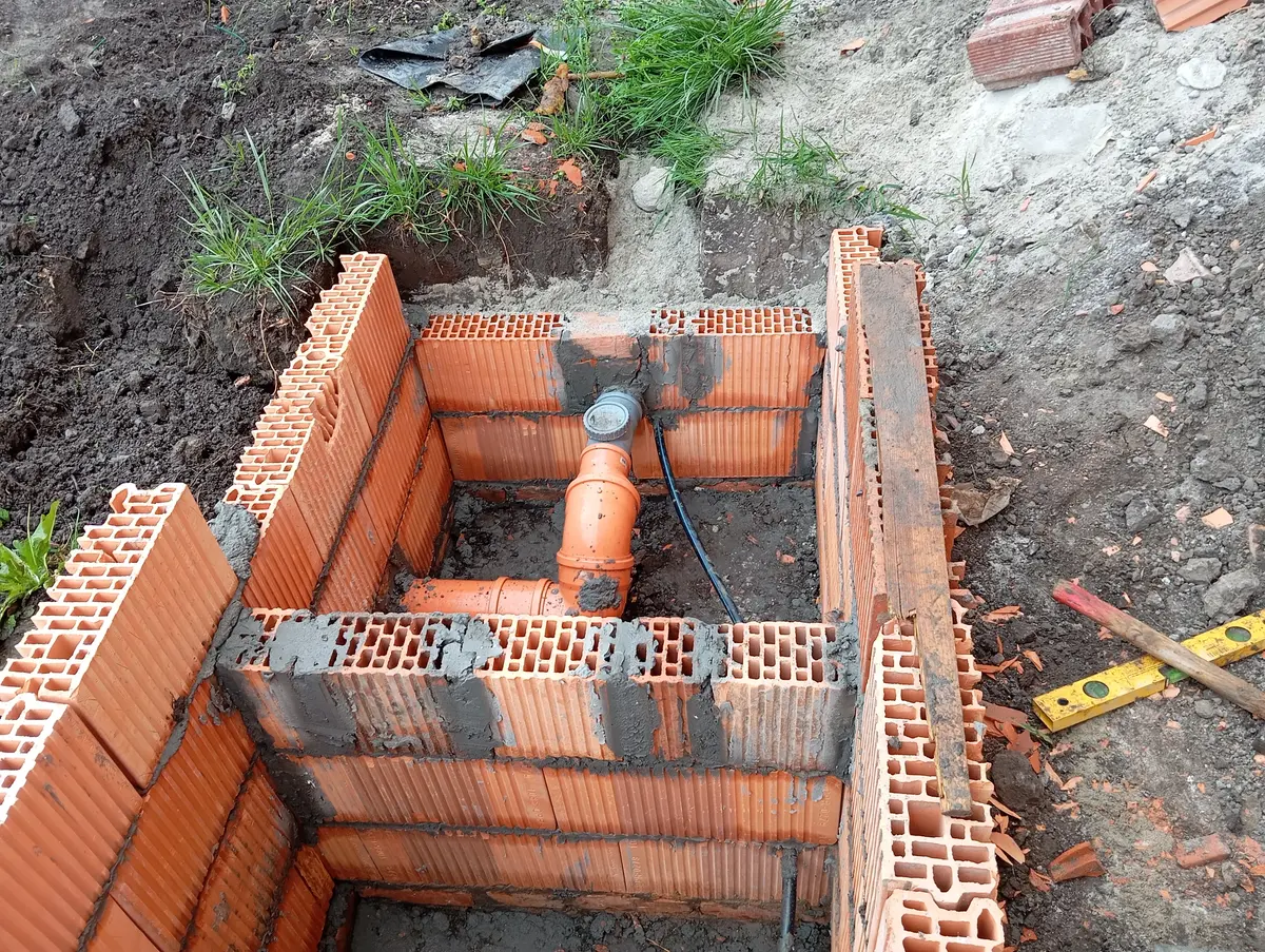 None Izgradnja šahti • 4