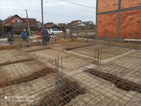 None Pravljenje vodovodne i kanalizacione mreže • 12