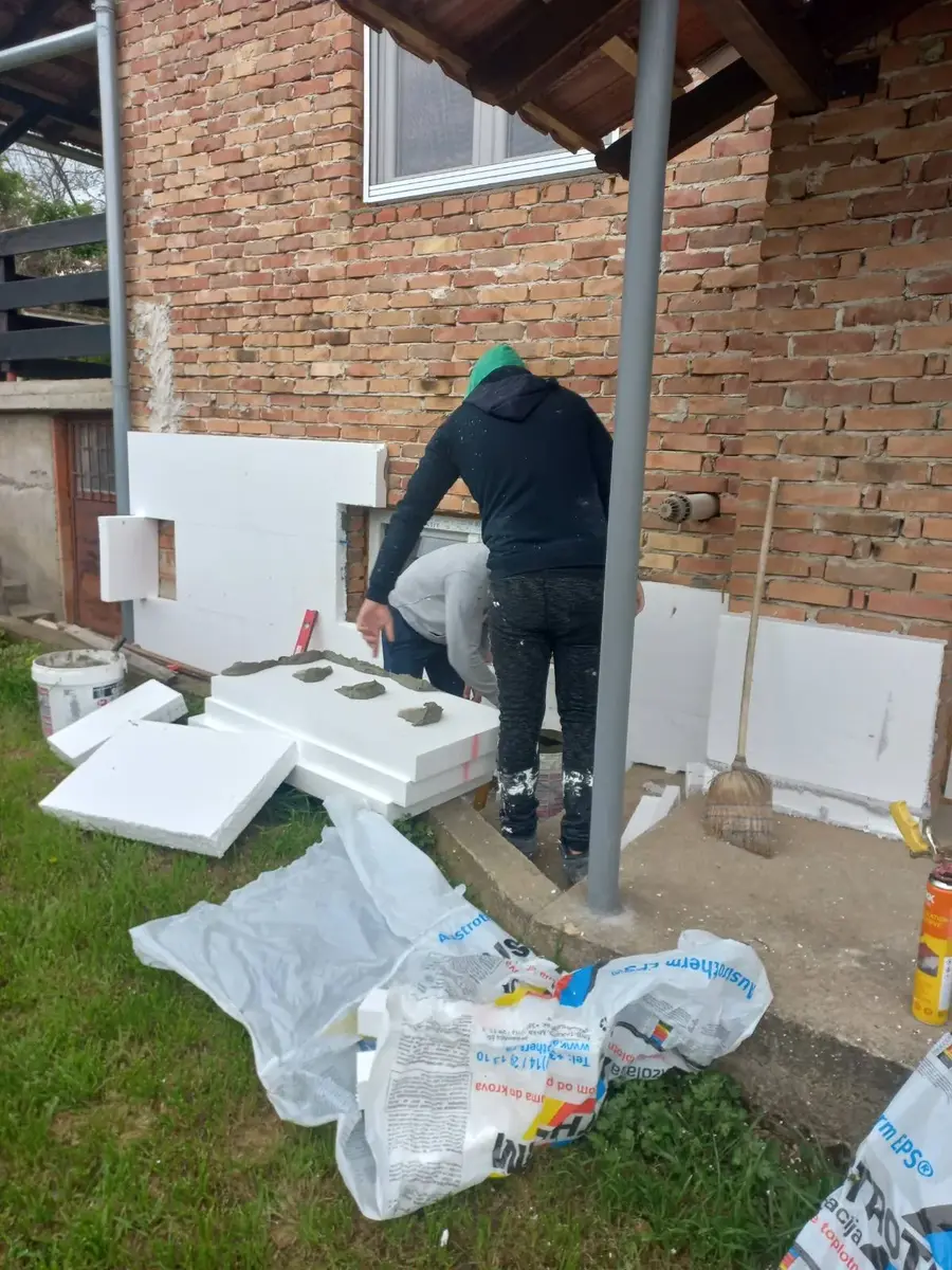 None Postavljanje demit fasade • 8