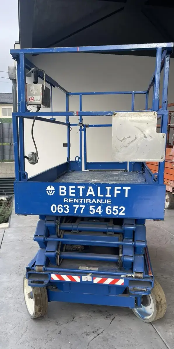 Makazasta platforma Skyjack SJ 4626 • 1