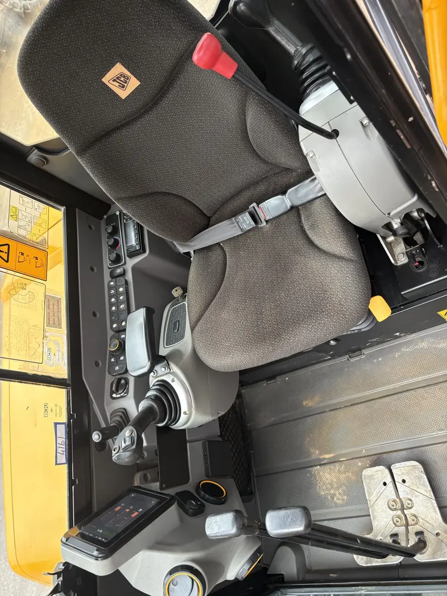 Srednji bager JCB • 50Z-2, godište 2022 • 7