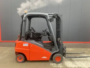 Gasni viljuškar Linde • H20T-01, godište 2012 • slika 3