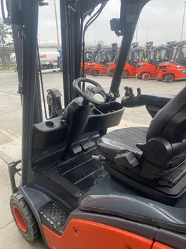 Gasni viljuškar Linde • H20T-01, godište 2012 • slika 6