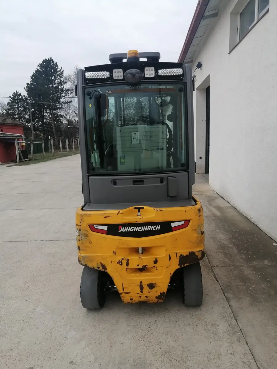 Električni viljuškar Jungheinrich • EFG 316, godište 2021 • 5