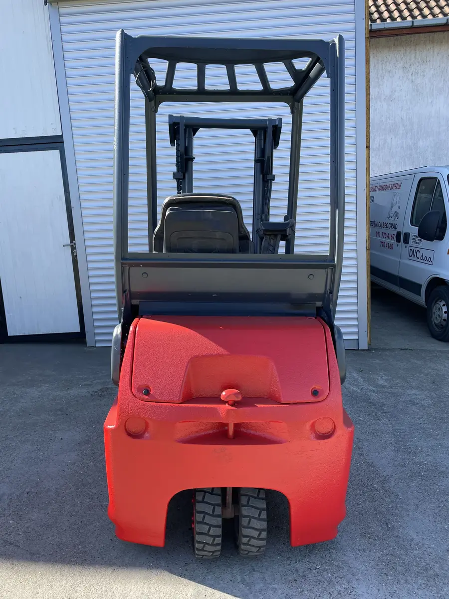 Električni viljuškar Linde • E16-02, godište 2003 • 5