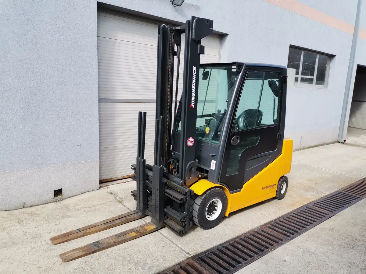 Električni viljuškar Jungheinrich • EFG 430, godište 2012 • 3