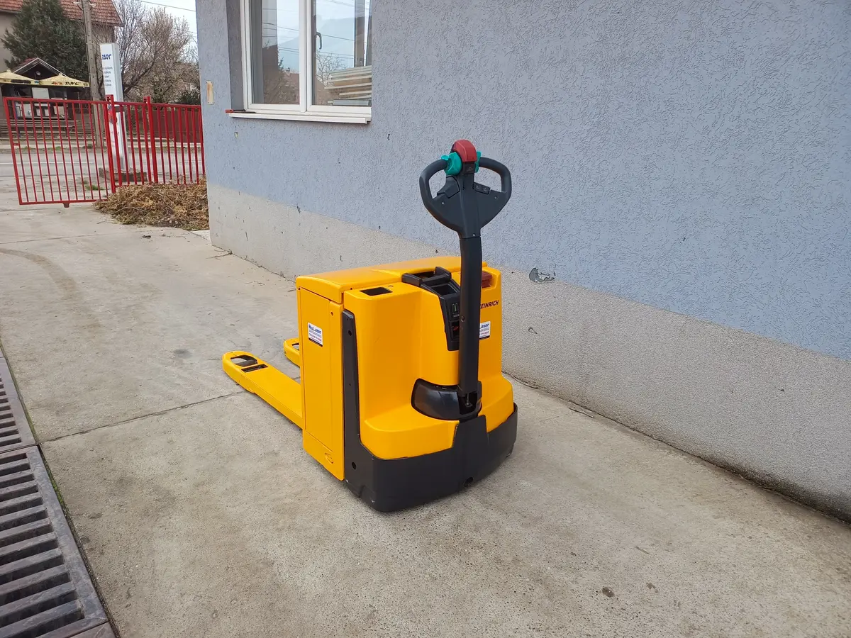 Električni viljuškar Jungheinrich • EJE 118, godište 2017 • 2