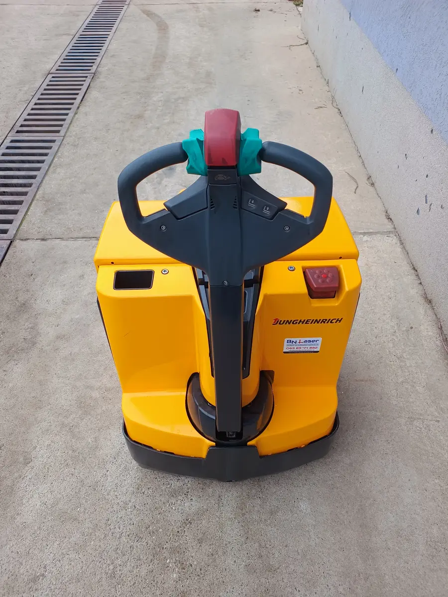 Električni viljuškar Jungheinrich • EJE 118, godište 2017 • 4