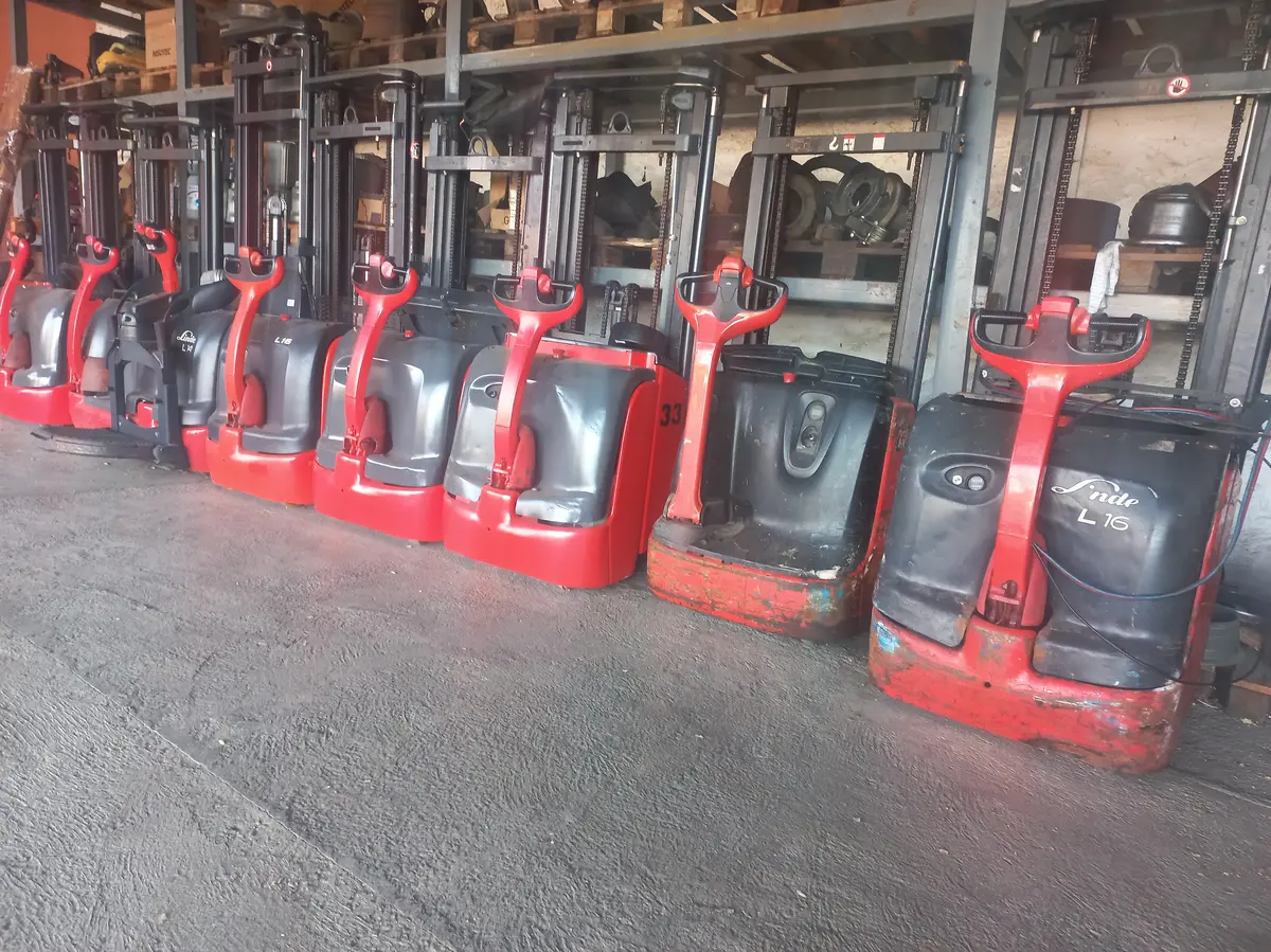 Električni viljuškar Linde • elektro • 2