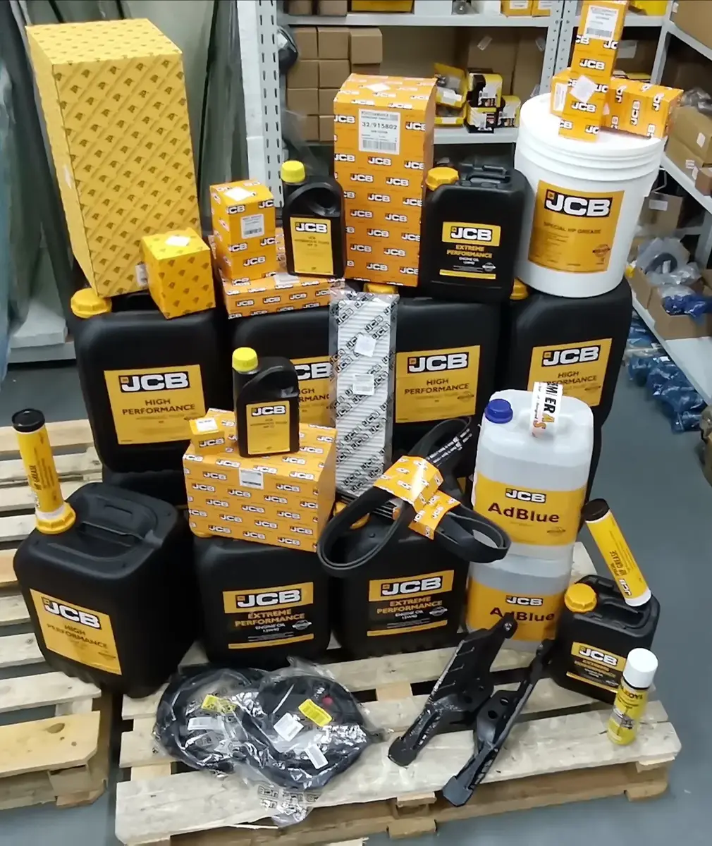 None JCB • ORIGINAL DELOVI, godište 2026 • 2