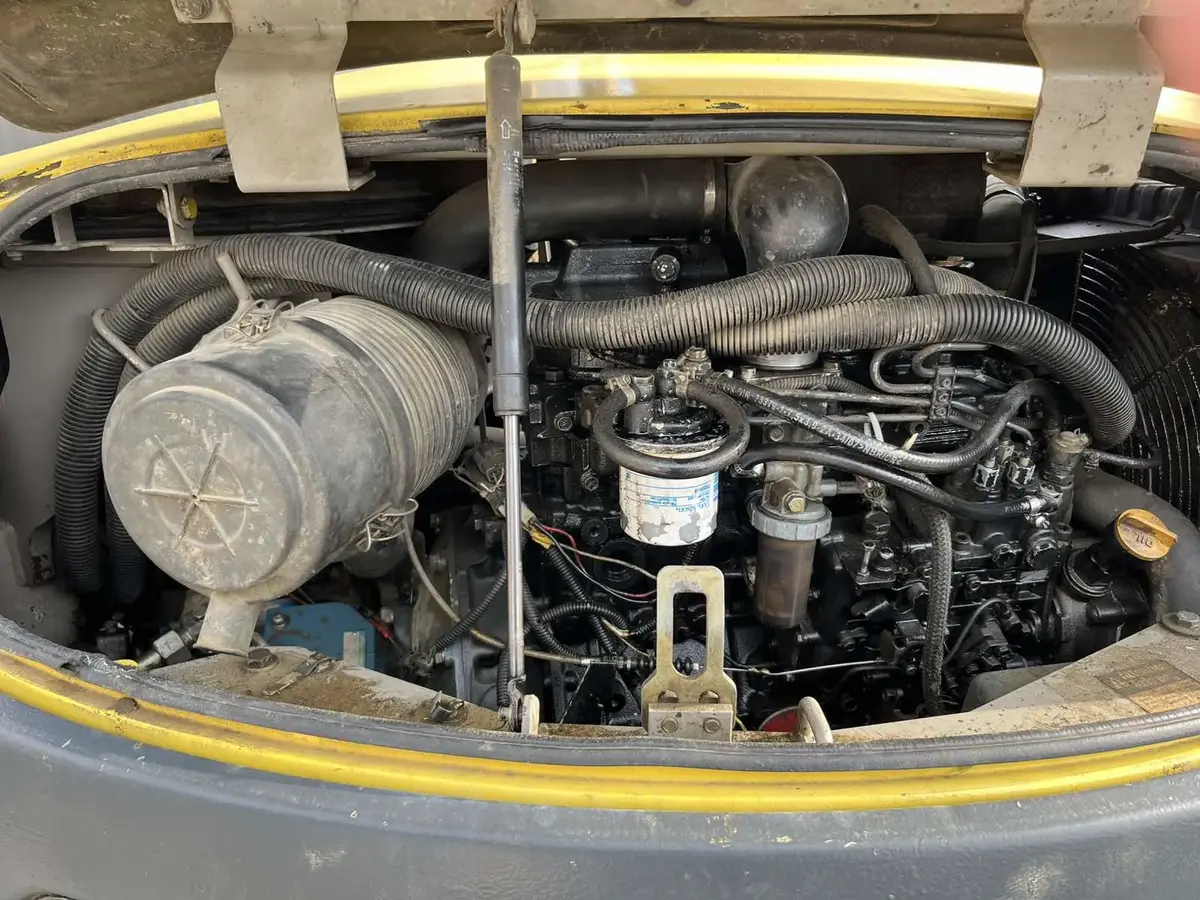 Srednji bager Yanmar • Vio 70, godište 1999 • 8