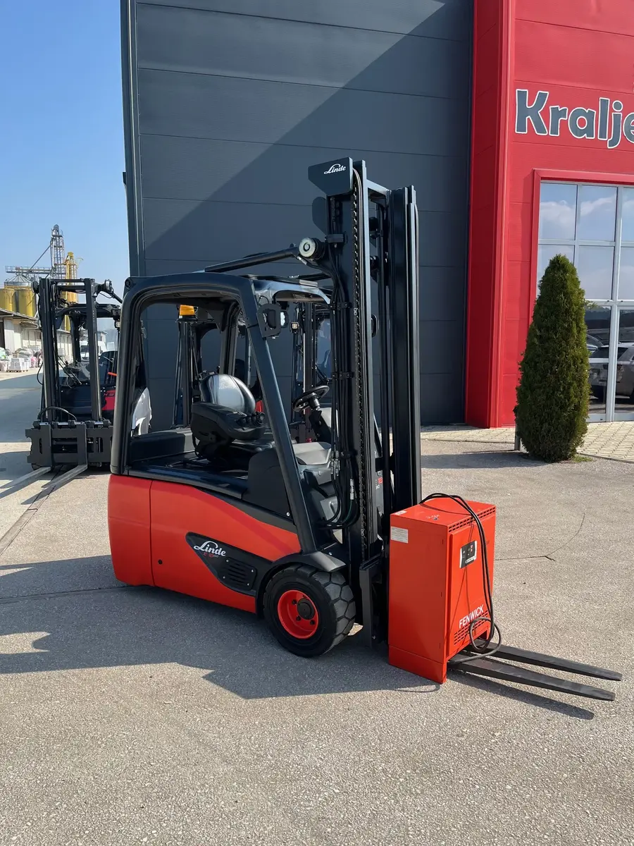 Električni viljuškar Linde • E18 Evo, godište 2017 • 1