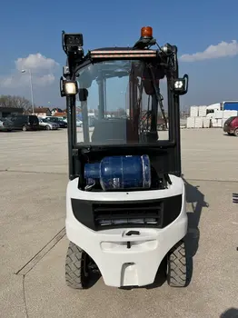 Gasni viljuškar Linde • H18T, godište 2021 • slika 4