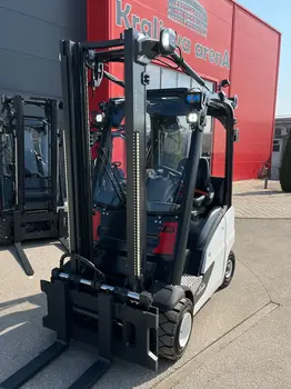 Gasni viljuškar Linde • H18T, godište 2021 • slika 9