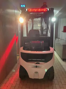 Gasni viljuškar Linde • H18T, godište 2021 • slika 14