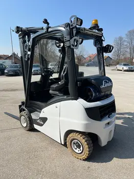 Gasni viljuškar Linde • H18T, godište 2021 • slika 4