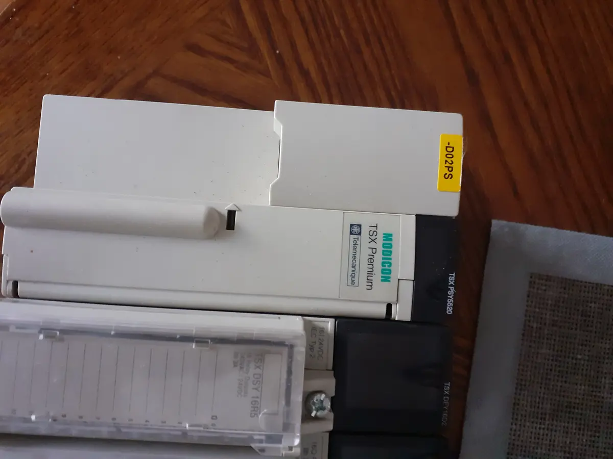 None PLC - Komplet • Schneider • Electic Modicon Premium • 4