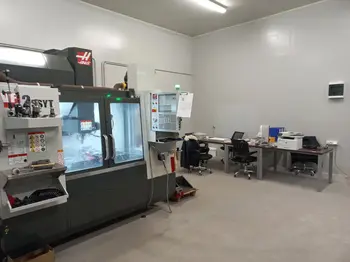 Glodalica Haas • VF2SSYT, godište 2024 • slika 2