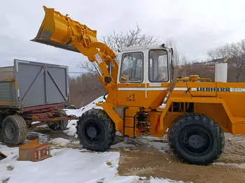 Prednji utovarivač Liebherr • 511 • slika 6