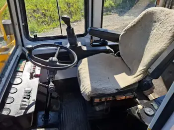 Prednji utovarivač Liebherr • 511 • slika 10