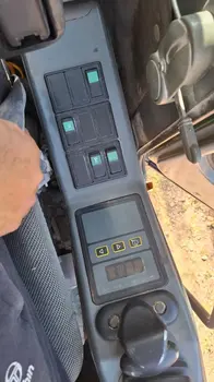 Bager guseničar Volvo • Ec240nlc, godište 2006 • slika 20