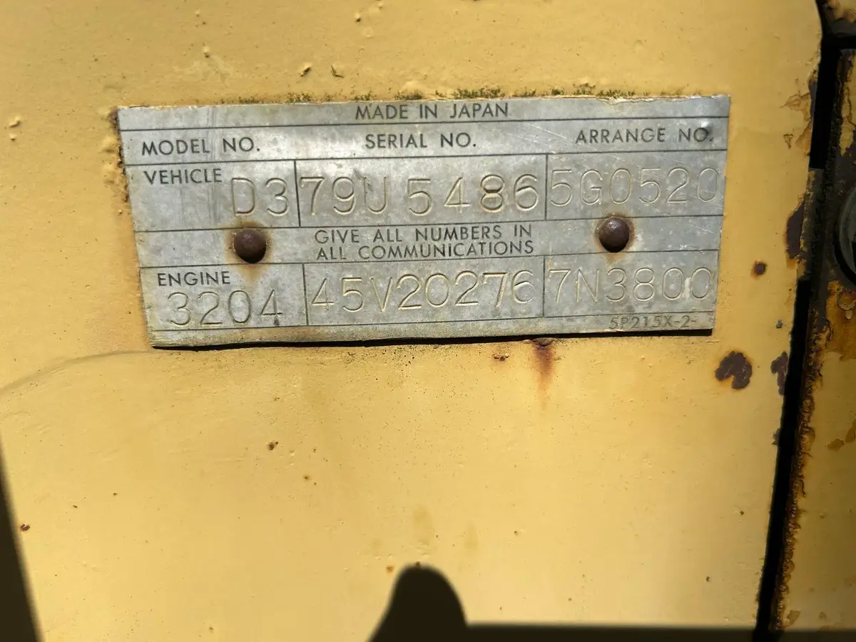 None Caterpillar • D3, godište 1986 • 4