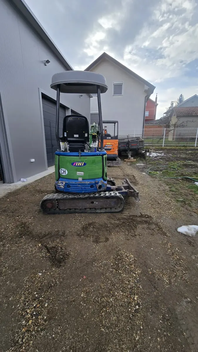 Mini bager IHI • 16NX-2, godište 2009 • 3