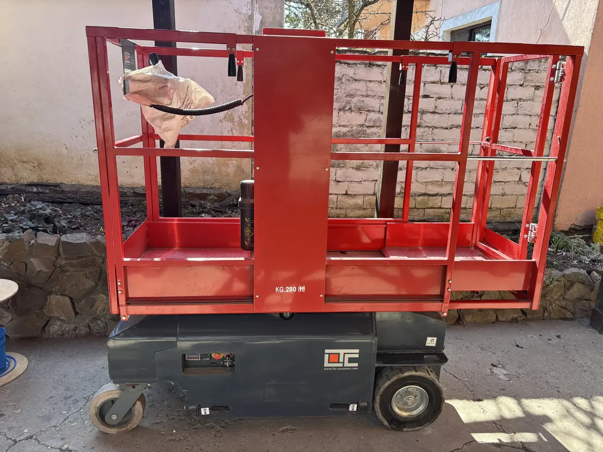 Jarbolna platforma Bravi Platforms • Bravi Lui 460, godište 2018 • 2