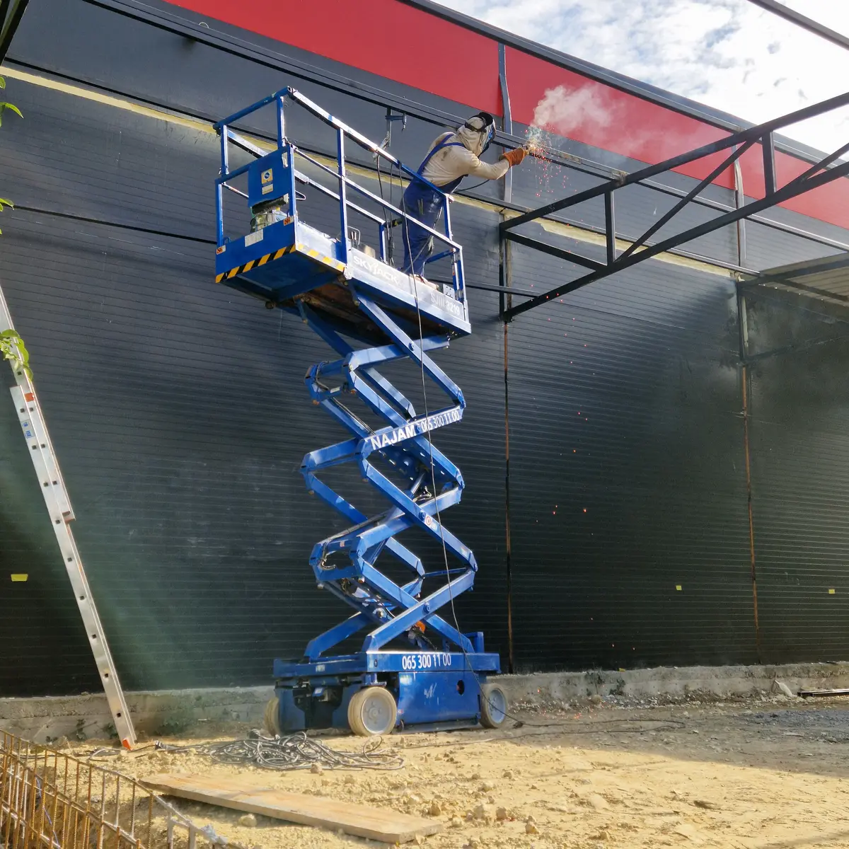 Makazasta platforma Skyjack • 3219, godište 2012 • 1