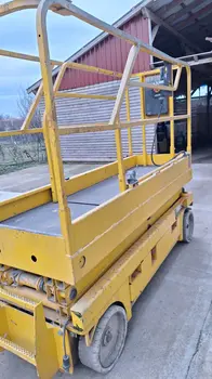 Makazasta platforma Haulotte • Compact 8, godište 2002 • slika 2