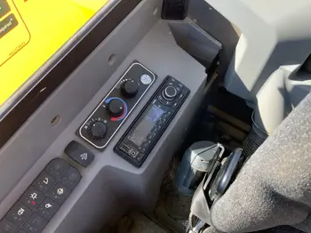 Mini bager JCB • 60C2, godište 2024 • slika 10