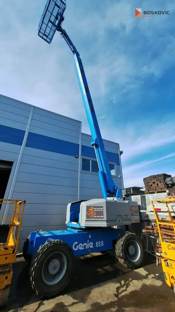 Zglobna platforma Genie • S85 • 4