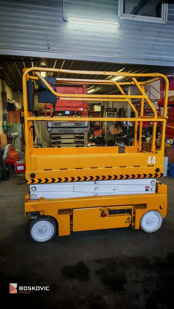 Makazasta platforma Haulotte • Optimum 8 • 6