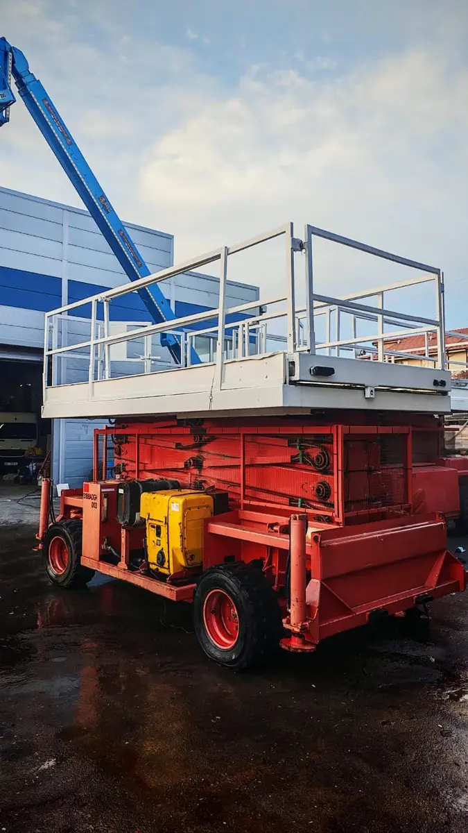 Makazasta platforma Airo • Holland lift 165DL25 • 1