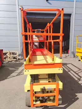 Makazasta platforma JLG • 2033E3 • slika 3