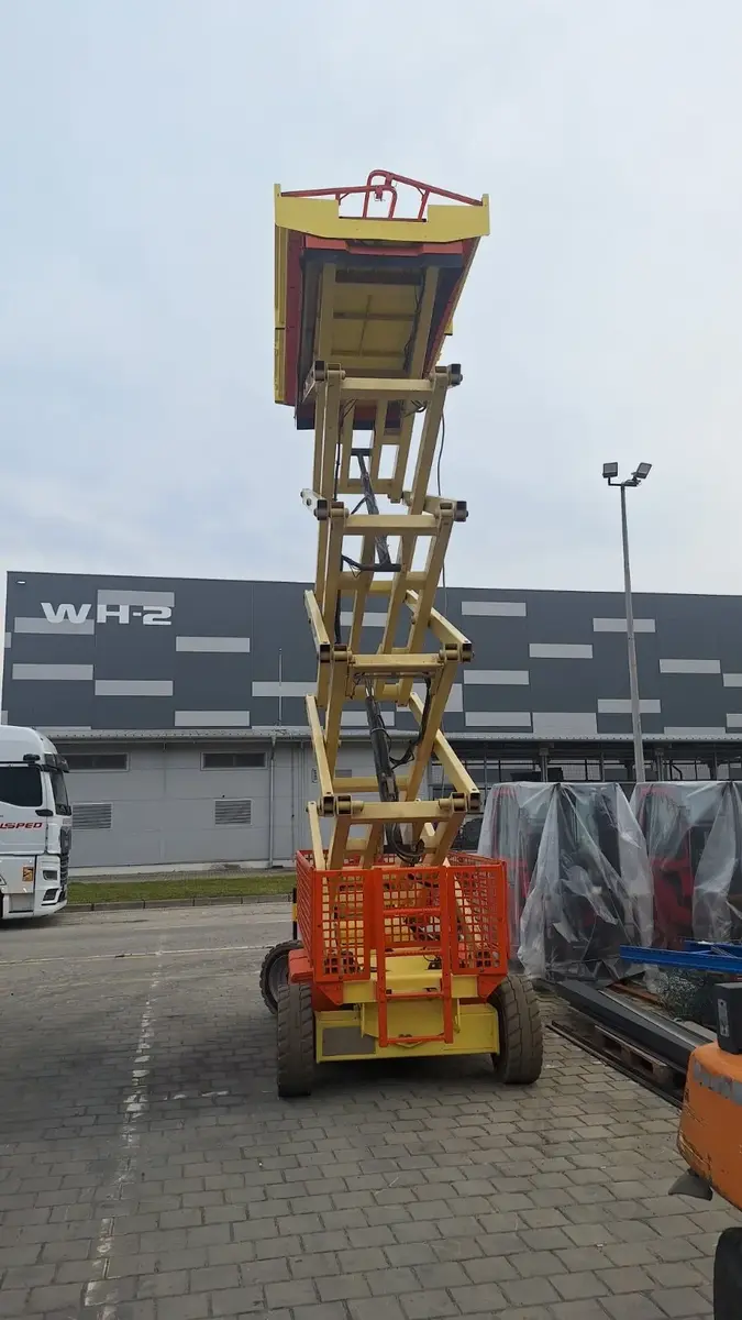 Makazasta platforma JLG • 4069LE • 4