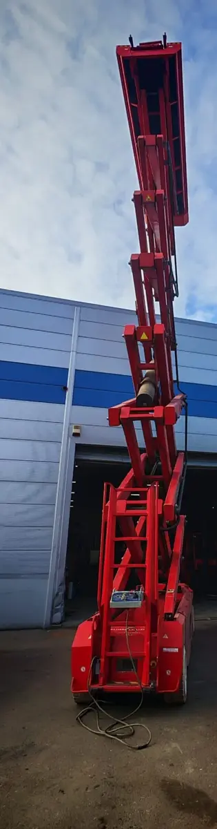 Makazasta platforma Airo • PB lift S225 • 3