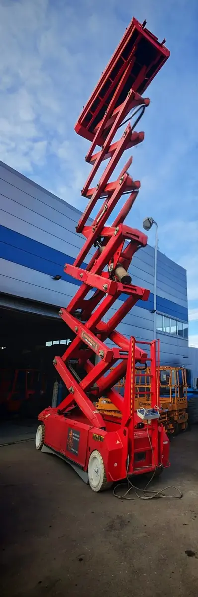 Makazasta platforma Airo • PB lift S225 • 7