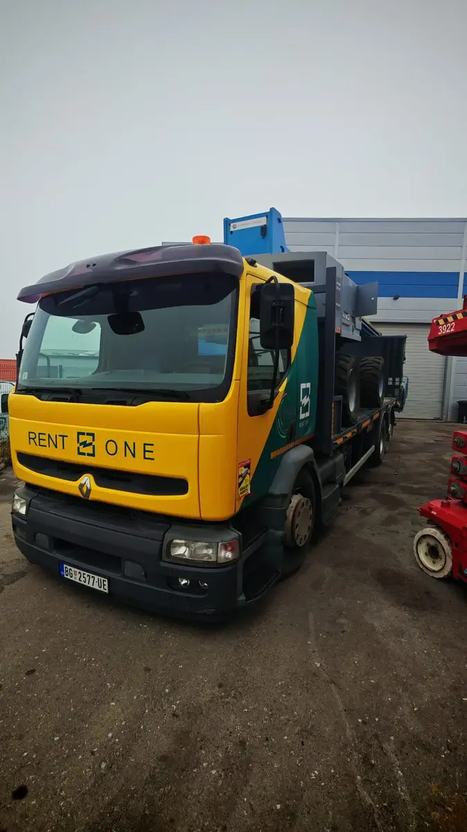 None Transport robe • 13